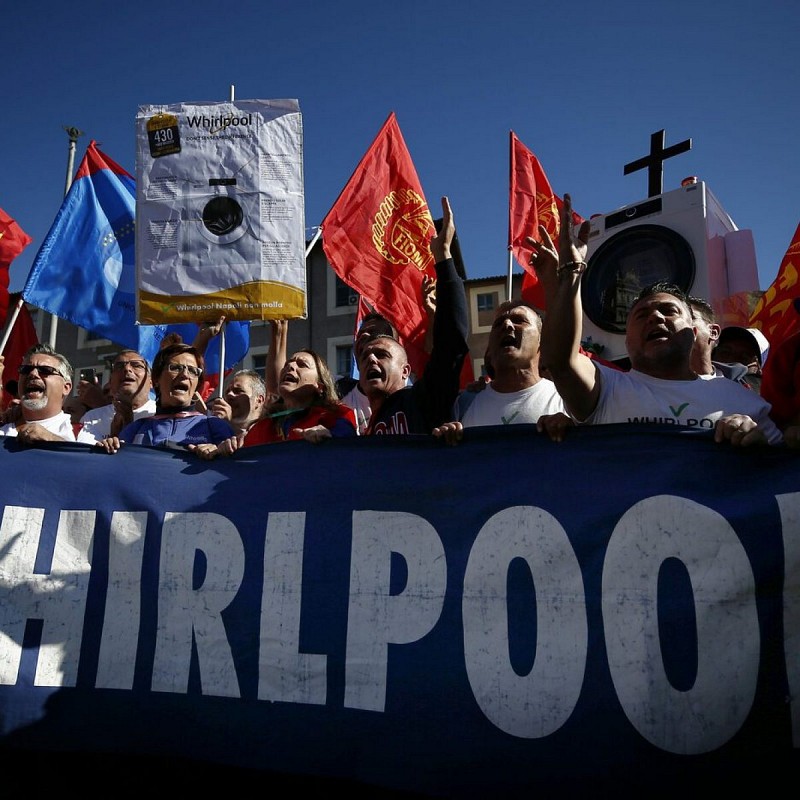 Tensione alla Whirlpool