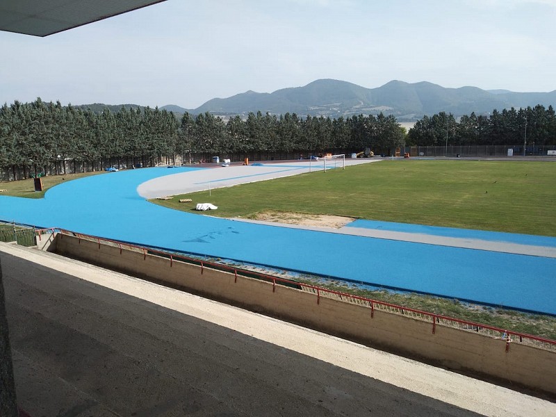 Stadio “Mirco Aghetoni”, i lavori alla pista sono… allo sprint finale