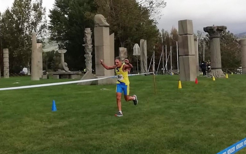 Podismo: il fabrianese Stefano Greci ha vinto il Giro dell’Umbria