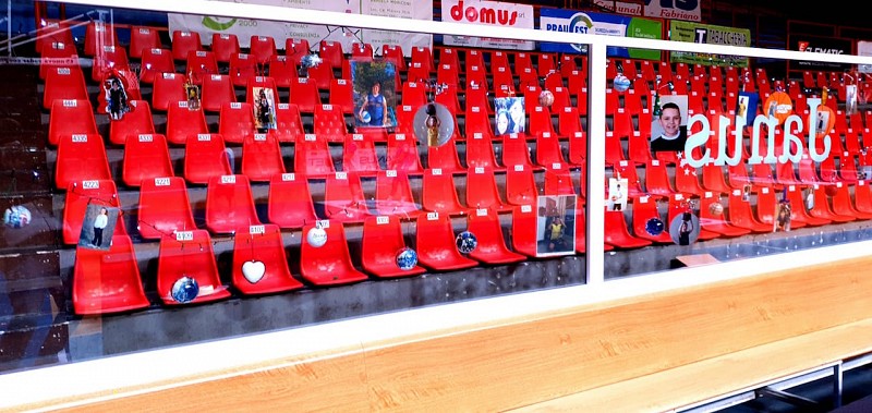 Il minibasket addobba il PalaGuerrieri per le feste