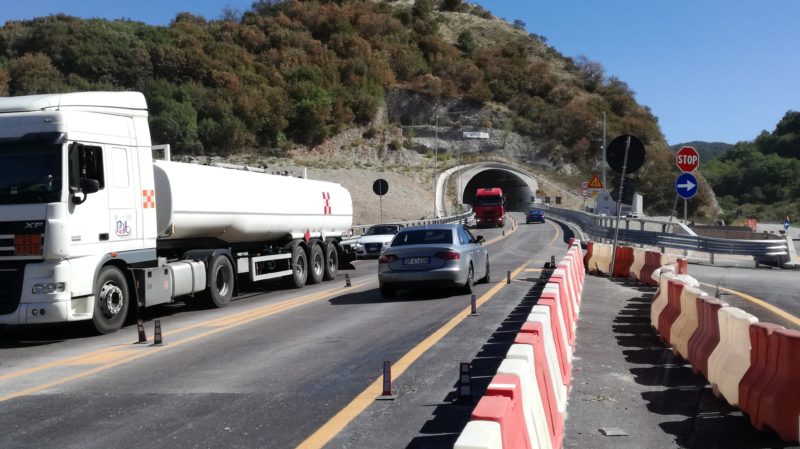 SS76: ancora dubbi sui licenziamenti e sui lavori