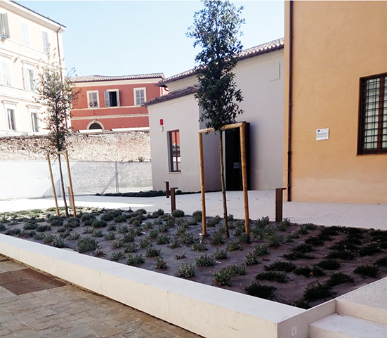 Gli spazi esterni del Museo Guelfo a Fabriano