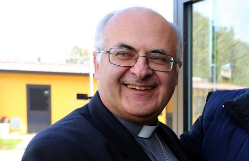 Lettera aperta al Governatore Acquaroli: anche il Vescovo Francesco Massara tra i firmatari