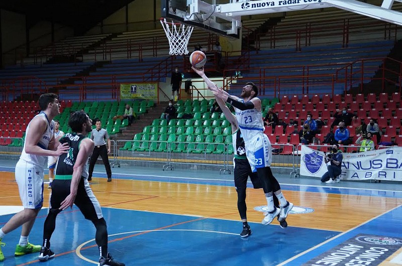 La Ristopro Fabriano travolge Padova