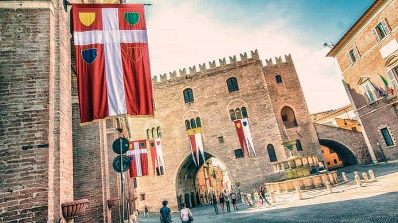Salta il Palio di San Giovanni