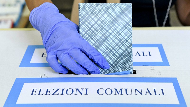 Nasce una federazione politica
