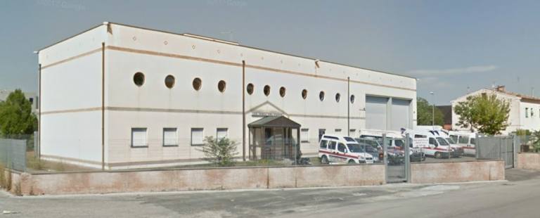 La sede vaccinale di via Di Vittorio