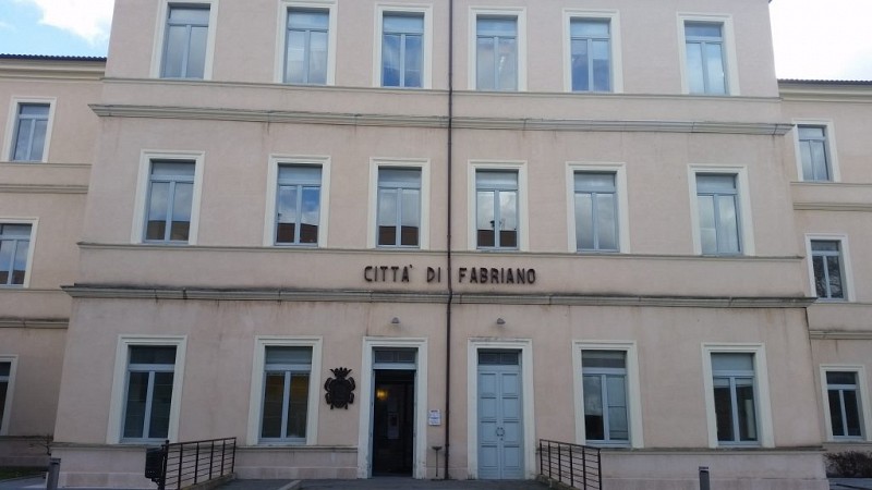 Scossone politico: si dimette un altro consigliere