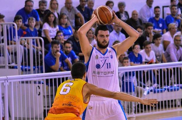 Vittoria all'esordio per la Ristopro Fabriano