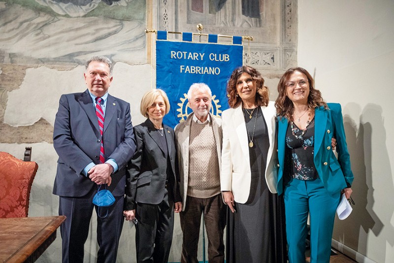 Rotary, tra libro e catalogo