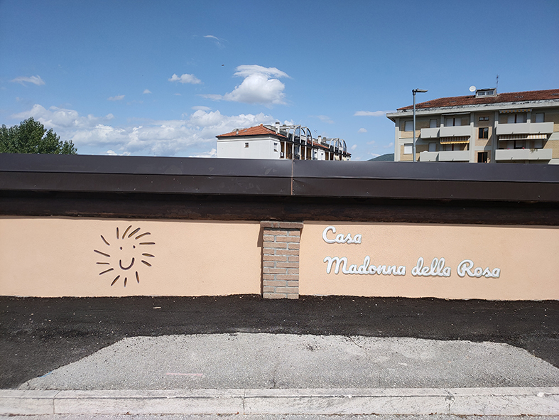 Un murales per la Casa