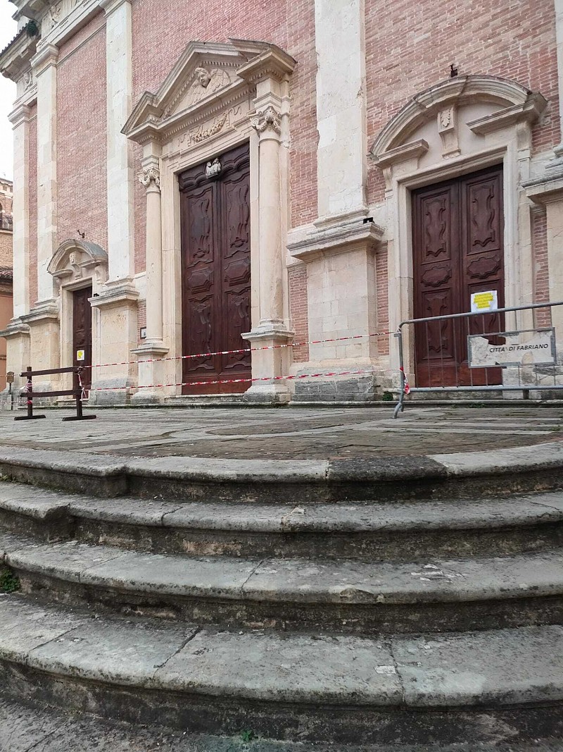 Cattedrale inagibile