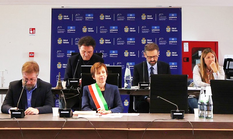 Spiragli insufficienti sulla chiusura di Giano