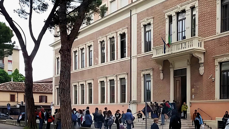 Gli studenti rientrano alla Giovanni Paolo II