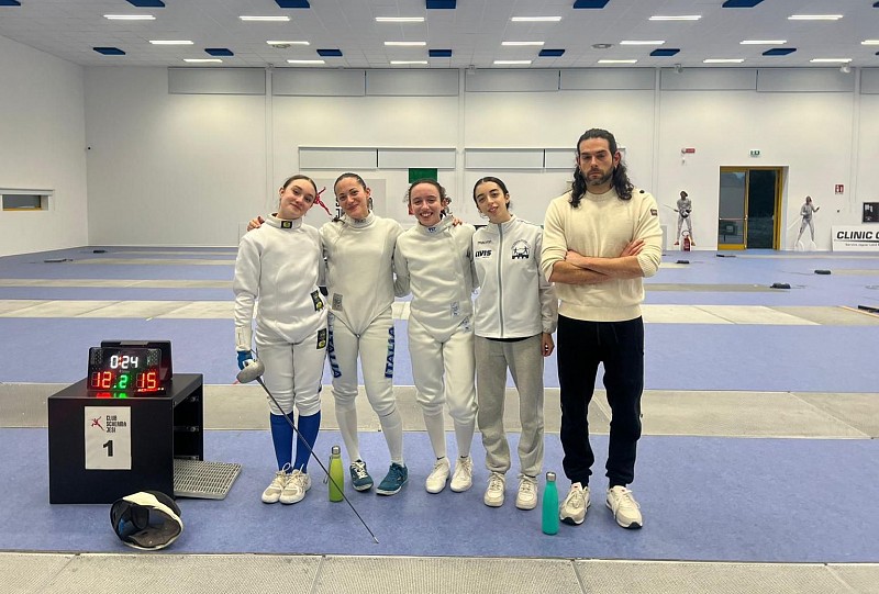 Eleonora Gregori, Alice Armezzani, Benedetta Pallotta, Thea Vignoni con il maestro Nicola Santoni.