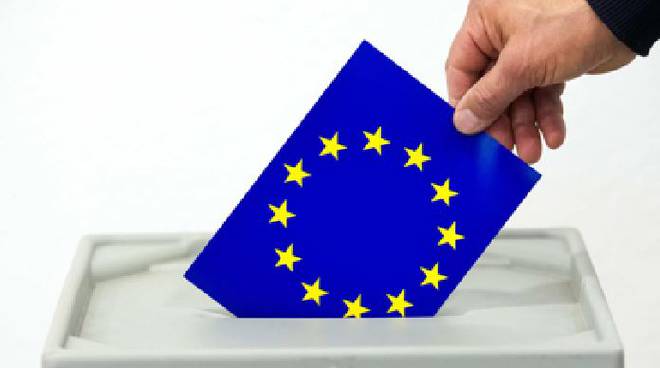 Le elezioni europee:  chi scalda i motori?