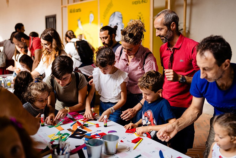 Tour di carta con Fabriano All Around