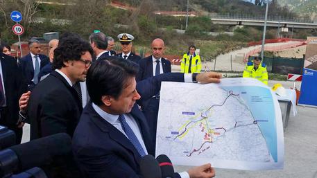 Il premier Conte a Fabriano: SS76 pronta ad aprile 2020