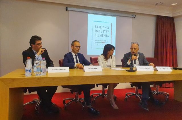 Una mostra sull'industria