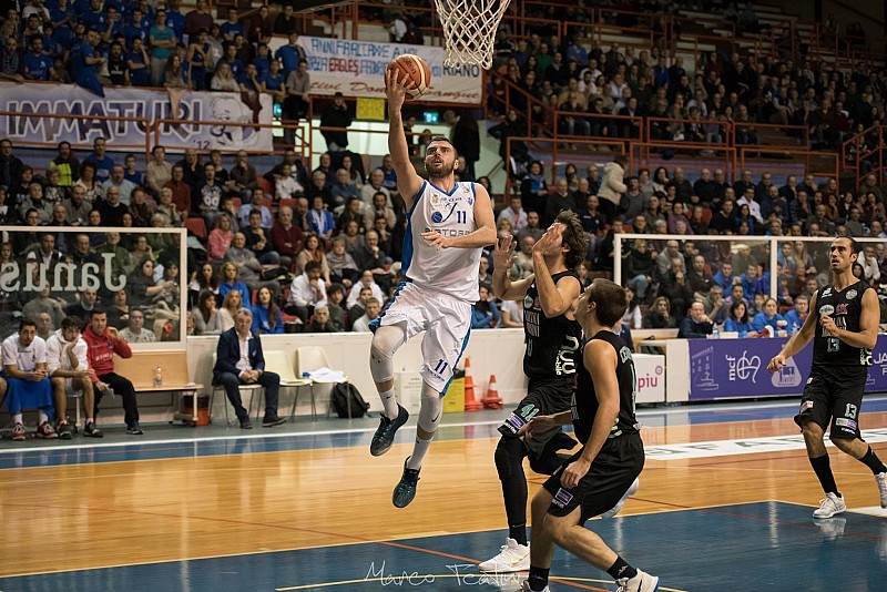 Basket serie B: la Janus Fabriano esordirà in casa contro Ancona