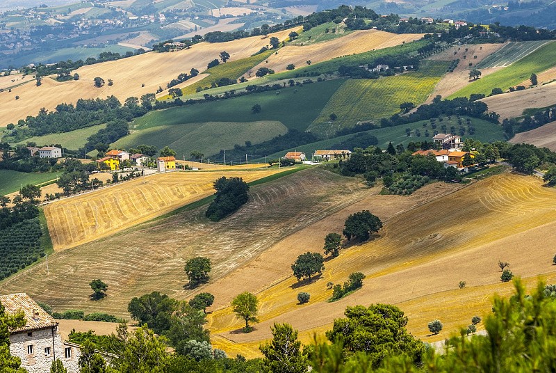 Summit tra i comuni dell'entroterra