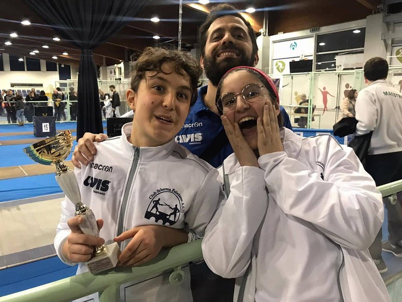 Il Club Scherma Fabriano fa incetta di trofei agli Interregionali di Roma
