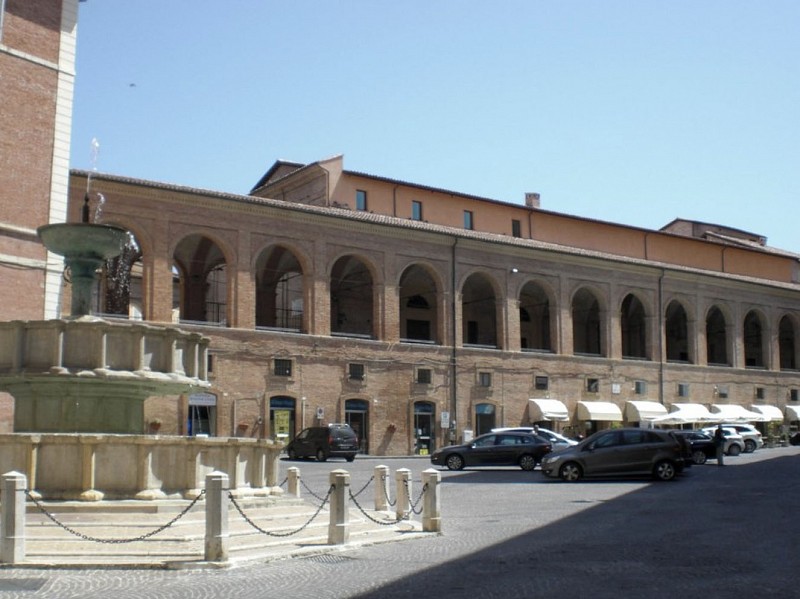 Residenti, è ancora calo!