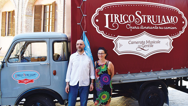 La lirica itinerante per solidarietà