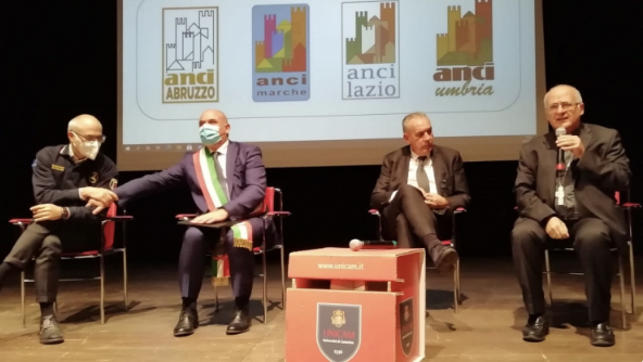 La prima ricostruzione è sociale