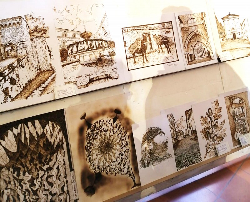 Chiude l'arte del pirografo