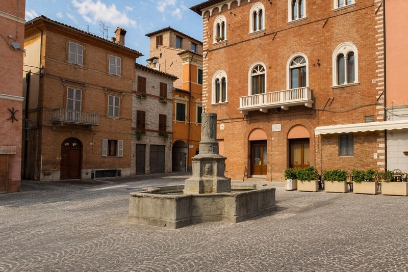 Restauro della fontana di S. Domenico